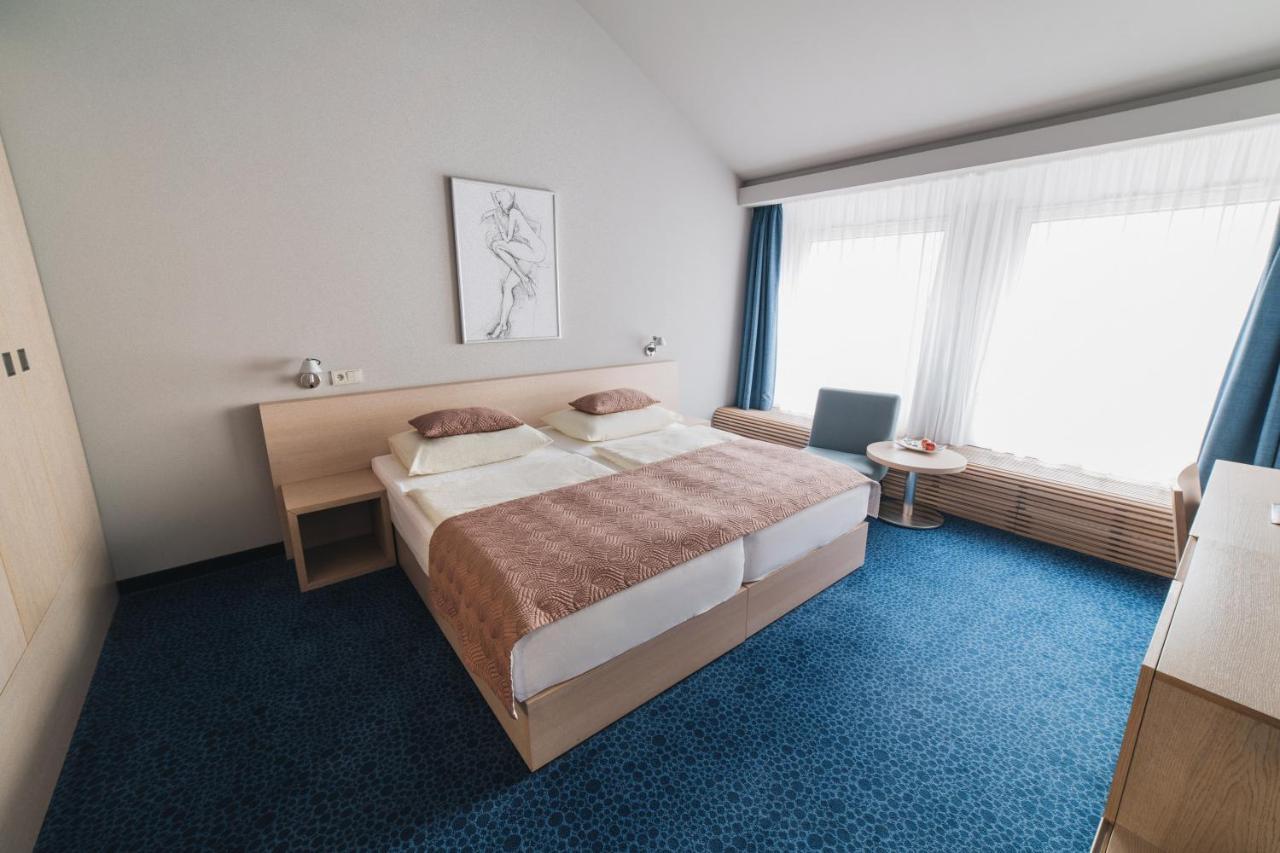 Hotel Split Kadaň Habitación foto